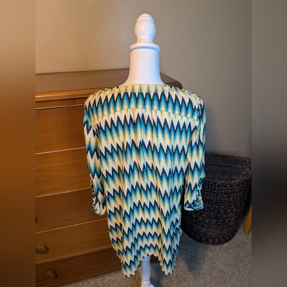 Riley + James Blouse Chevron Black Teal Gray Yellow Blouse - Picture 7 of 12